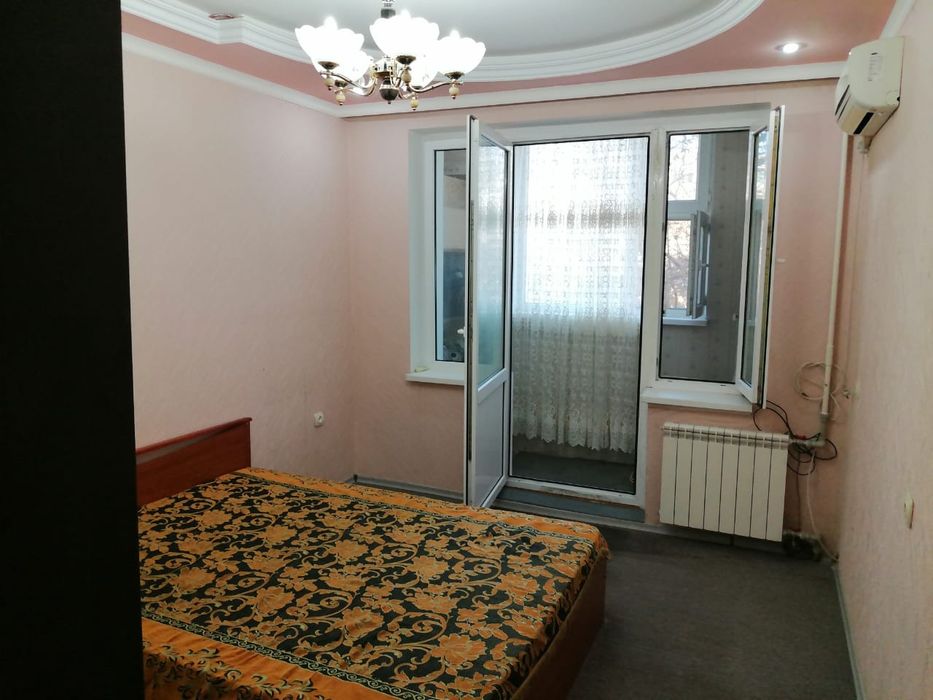 Продаётся двуспальная кровать