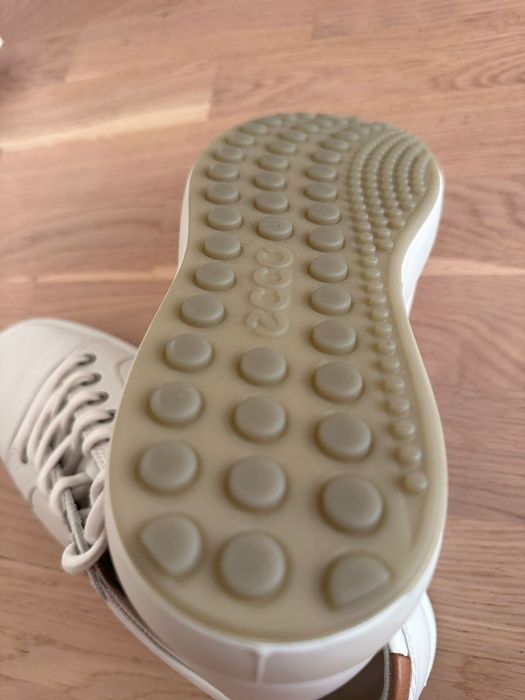 Ecco кроссовки  кожа