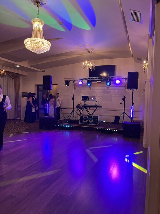 Baloane cu fum DJ Solista Sonorizari gheata carbonica