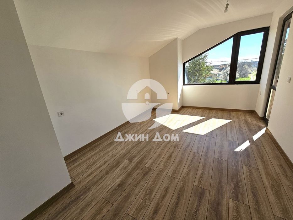 Продава се Къща в с. Полски извор, Област Бургас - 195 кв.м за 1100 €/кв.м - Снимка #9