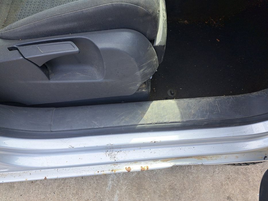 Cheder usa dreapta fata Volkswagen Touran (1T1, 1T2) [Fabr 2003-2010]