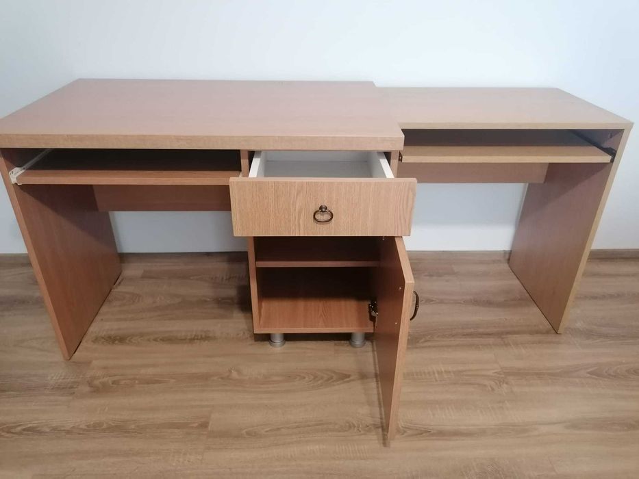 Comoda pentru tv si birou ambele in stare foarte buna