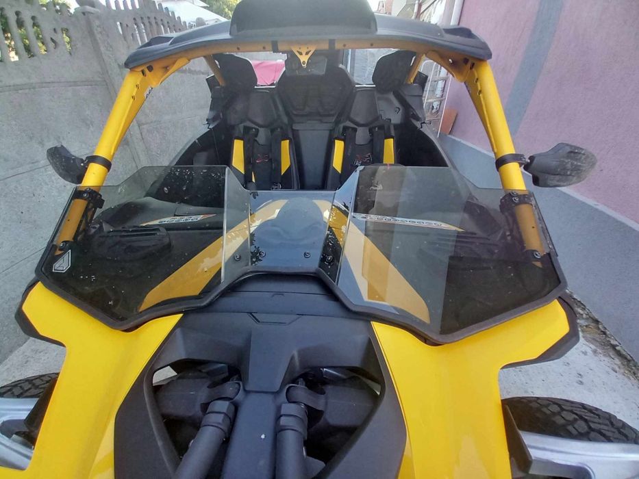 Предно стъкло за UTV