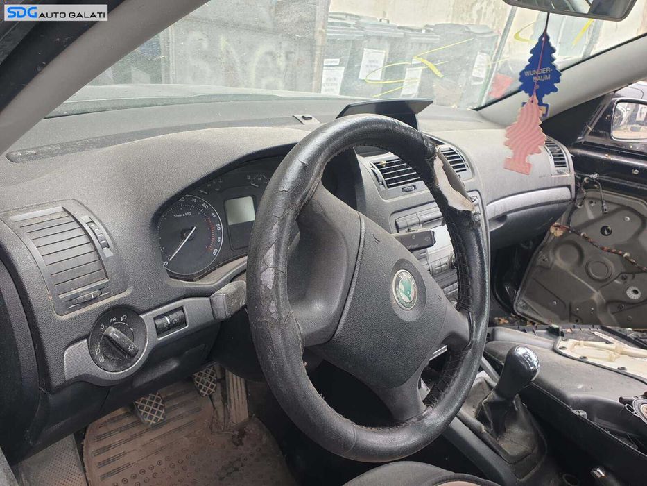 Plansa Bord Goala Dezechipata Skoda Octavia 2 2004 - 2013 [Q4078]