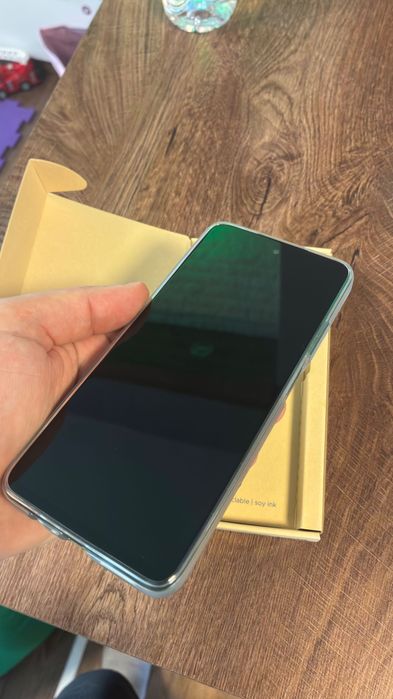 Мобилен телефон Motorola Moto g35, 5G Dual SIM, 4GB RAM, 256GB, зелен