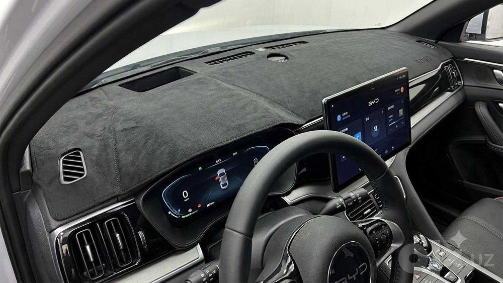 Premium Alcantara Torpedo Qoplamasi — Avtomobilingiz Saloni Uchun