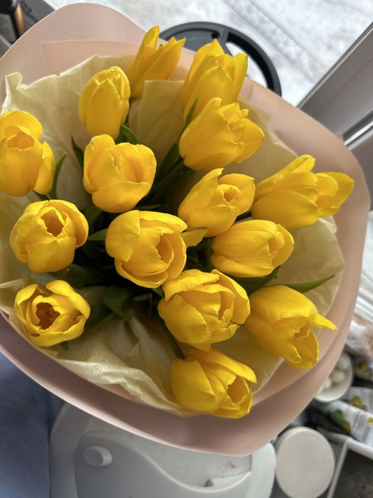 Свежие цветы , каждая по 5000