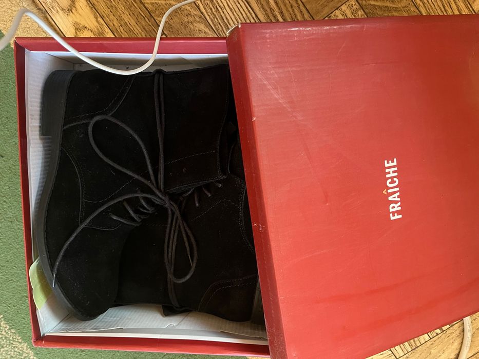 Черни боти естествен велур Fraiche