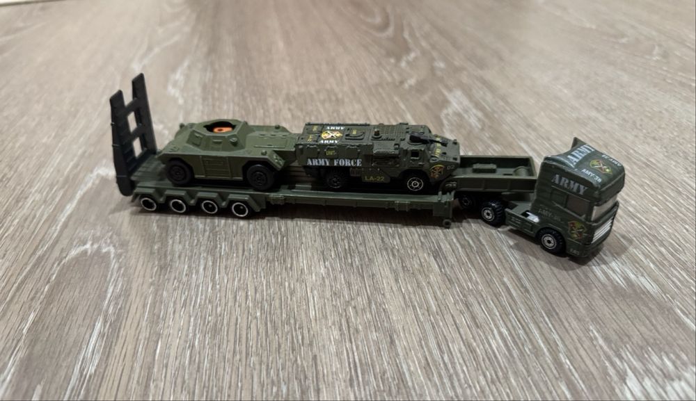Machete militare metalice 1/72