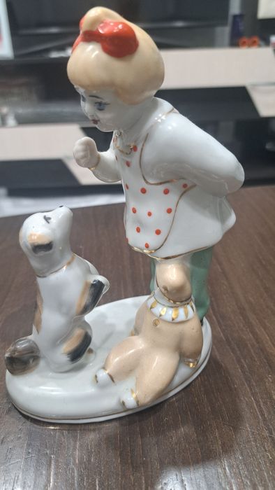 Статуэтки в идеальном состоянии.