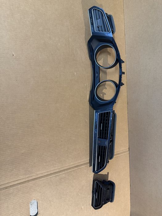 Trimuri bord grile ventilatie vw tiguan 2016-2024