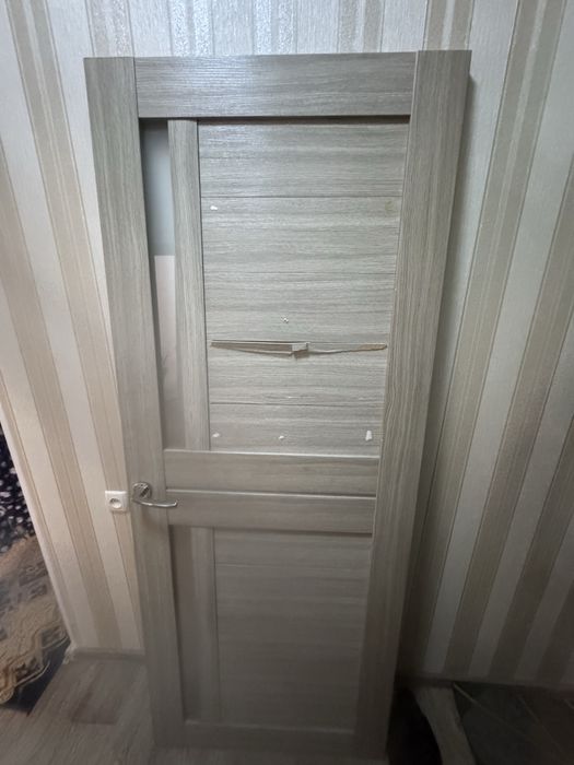 Продам межкомнатную дверь