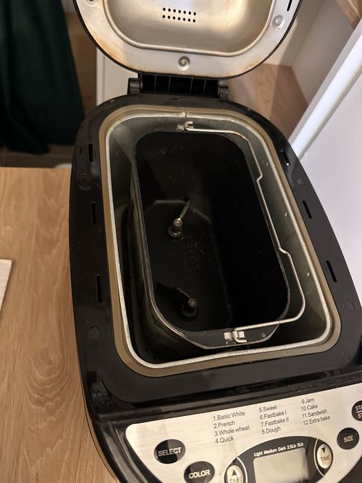 Mașină de pâine Heinner BreadPlus XBM-6430