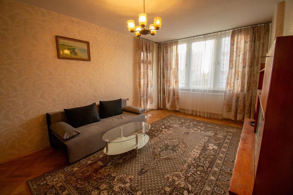 Дава се под наем Двустаен апартамент в София, Банишора - 75 кв.м за 597.21 € - Снимка #1