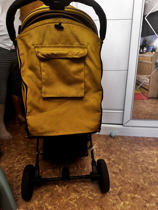 Коляска прогулочная