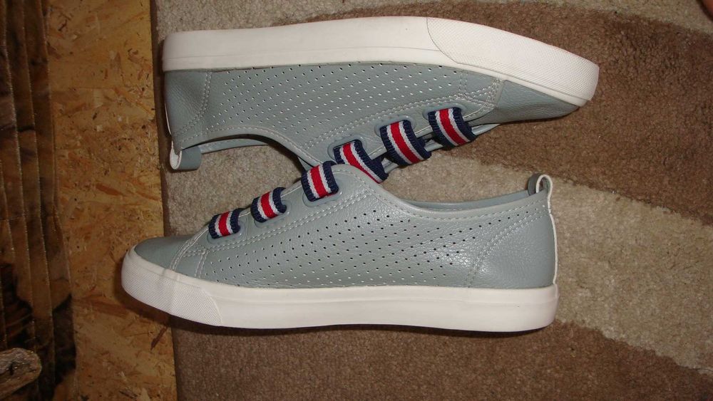 Tenesi albastrii, cu elastic, răcoroși, nr 40