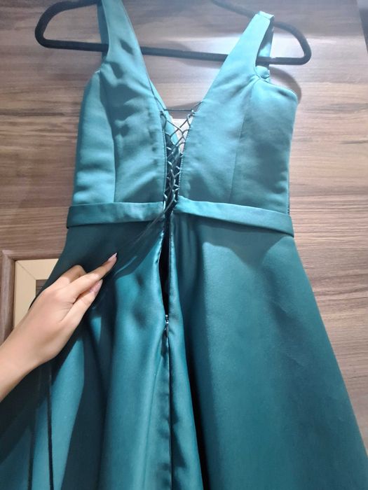 Официална рокля зелена