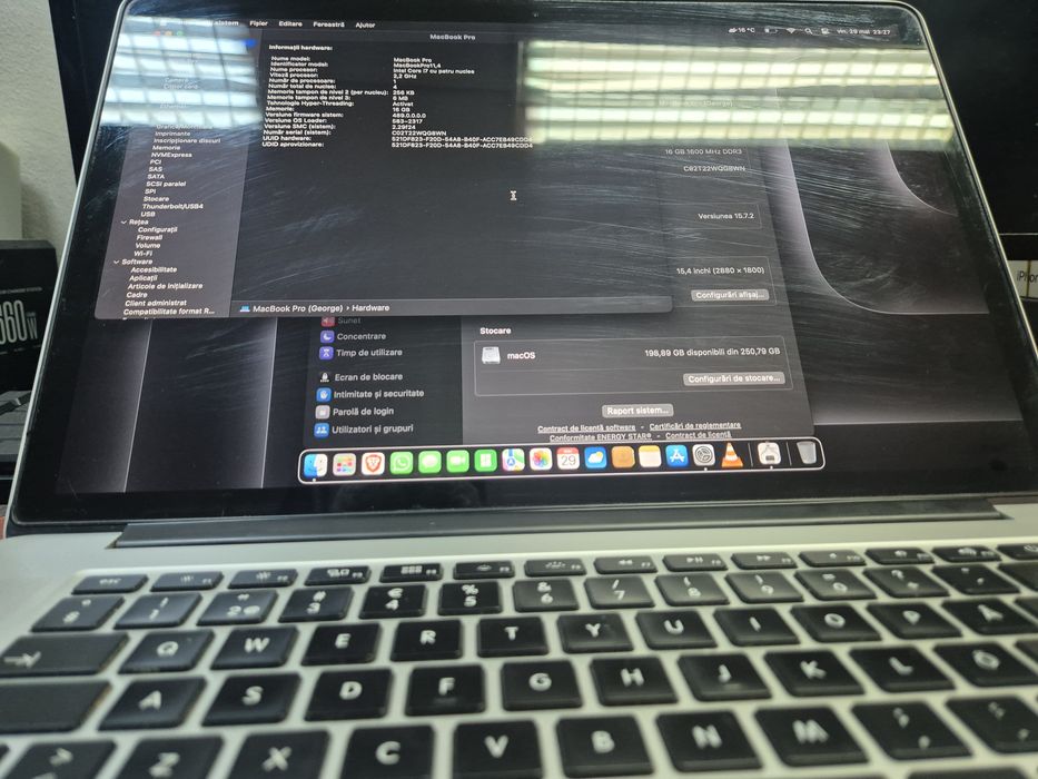 Macbook Pro  11.4 , i7 , 16GB Ram / 256GB , 15,4 INCH
