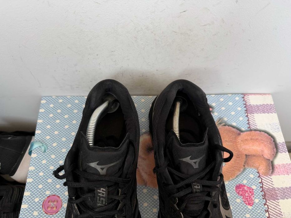 Mizuno Wave Lightning Z5''оригиналнимаратонки 44 номер