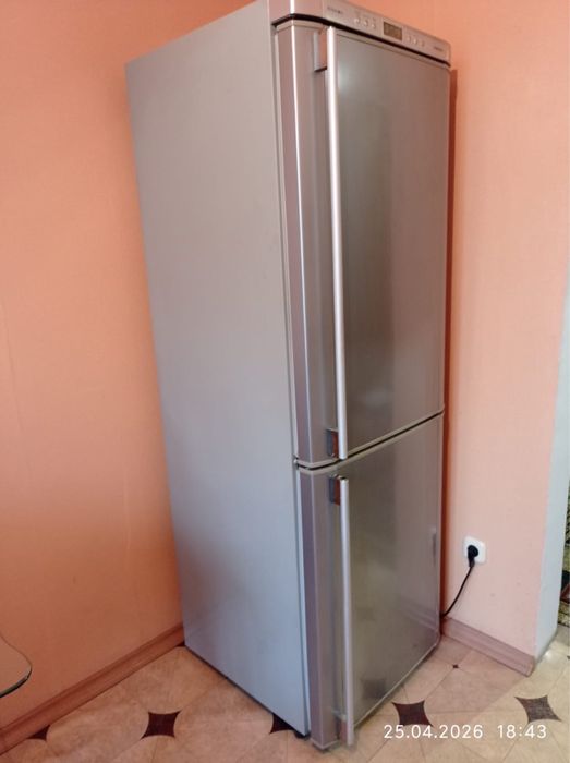 Продам холодильник Samsung