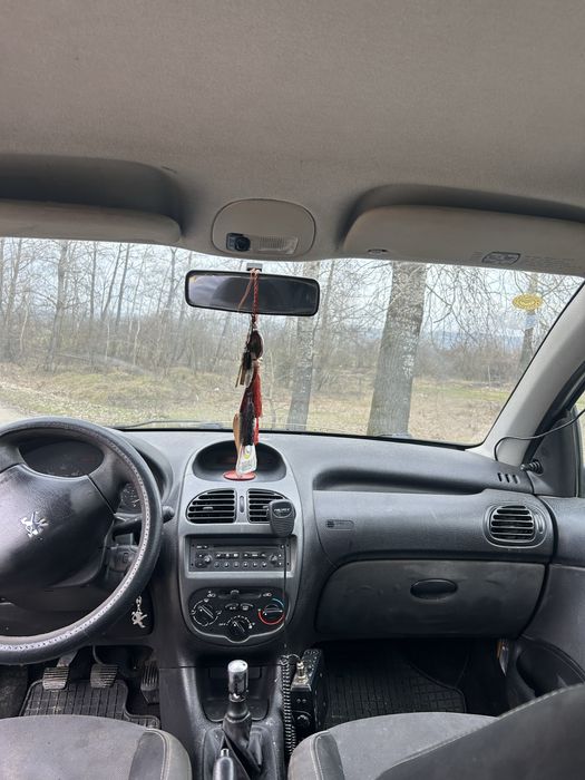Vând peugeot 206,1.4 HDI