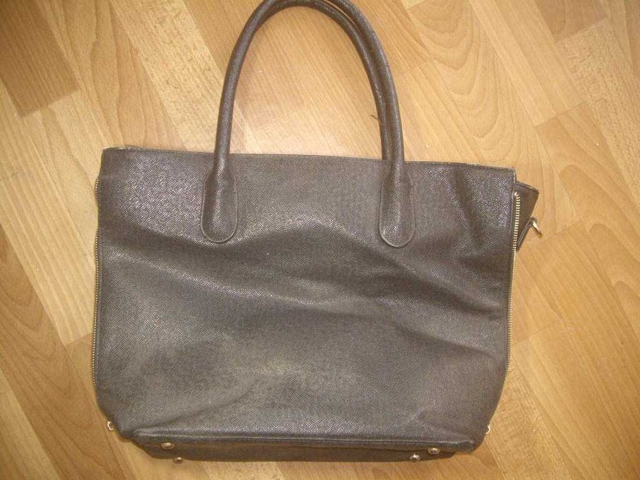 Продавам ежедневна дамска чанта David Jones Paris