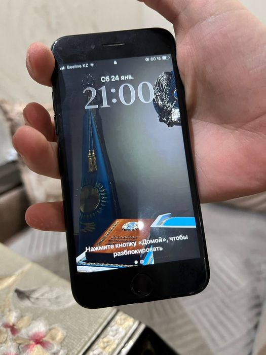 Продам айфон се2020