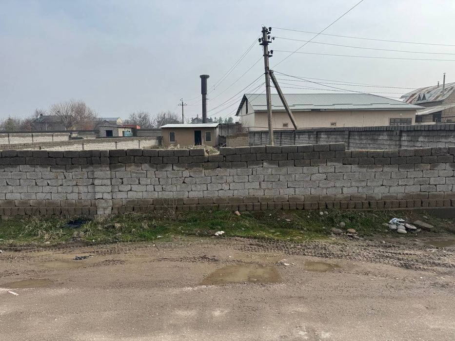 Янги Узбекистон богига якин Уч чинор махалласида 6-соток ер сотилади