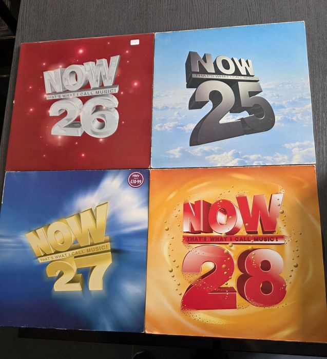 Viniluri cu muzică bună.