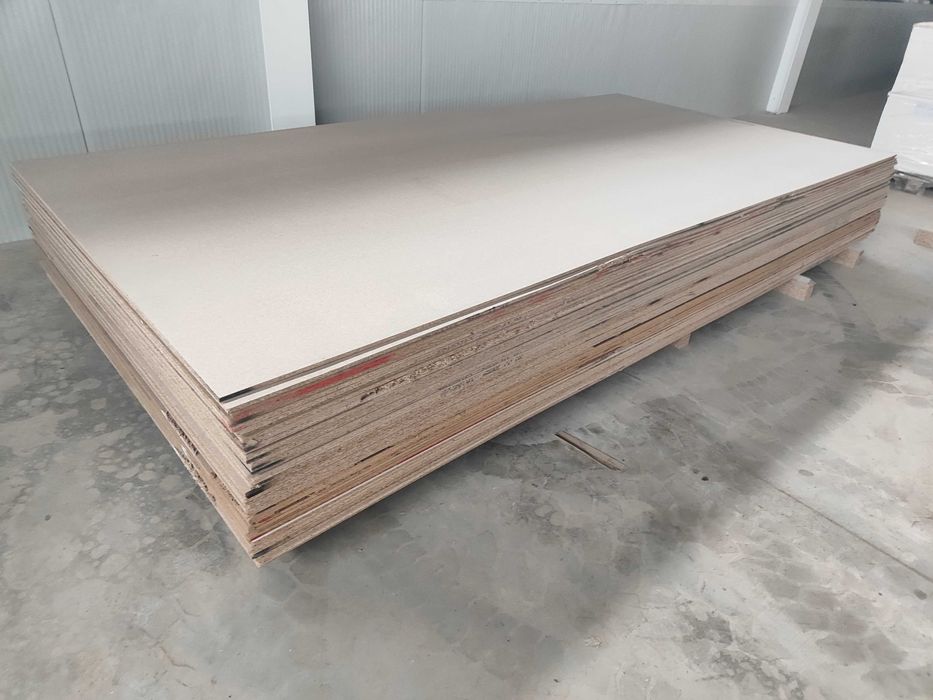 Голо ПДЧ/ нефурнировани плоскости/ 10 мм