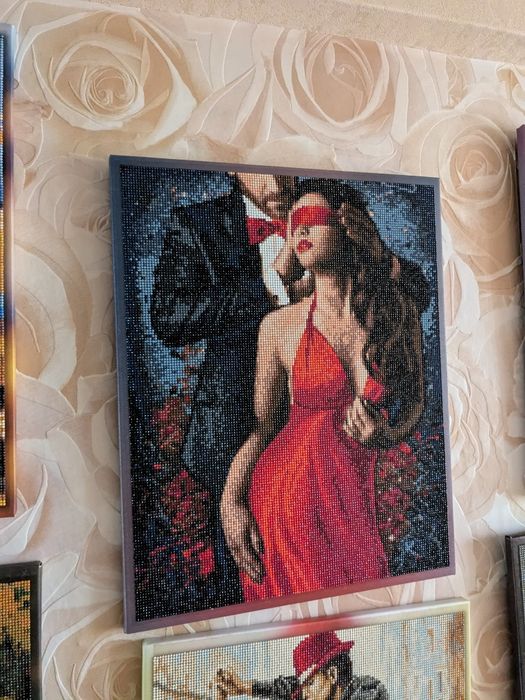 Продам картины выложенные 3д мозаикой