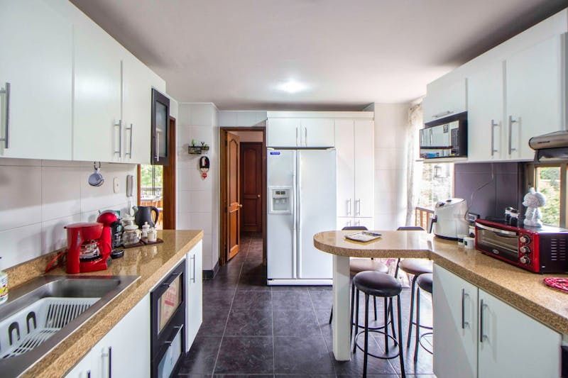 Мебель на заказ мягкий и корпусной, кухонный