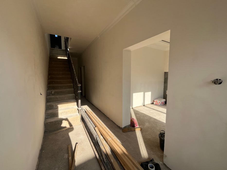 Eski 16 yillik 2 ta kattej sotiladi