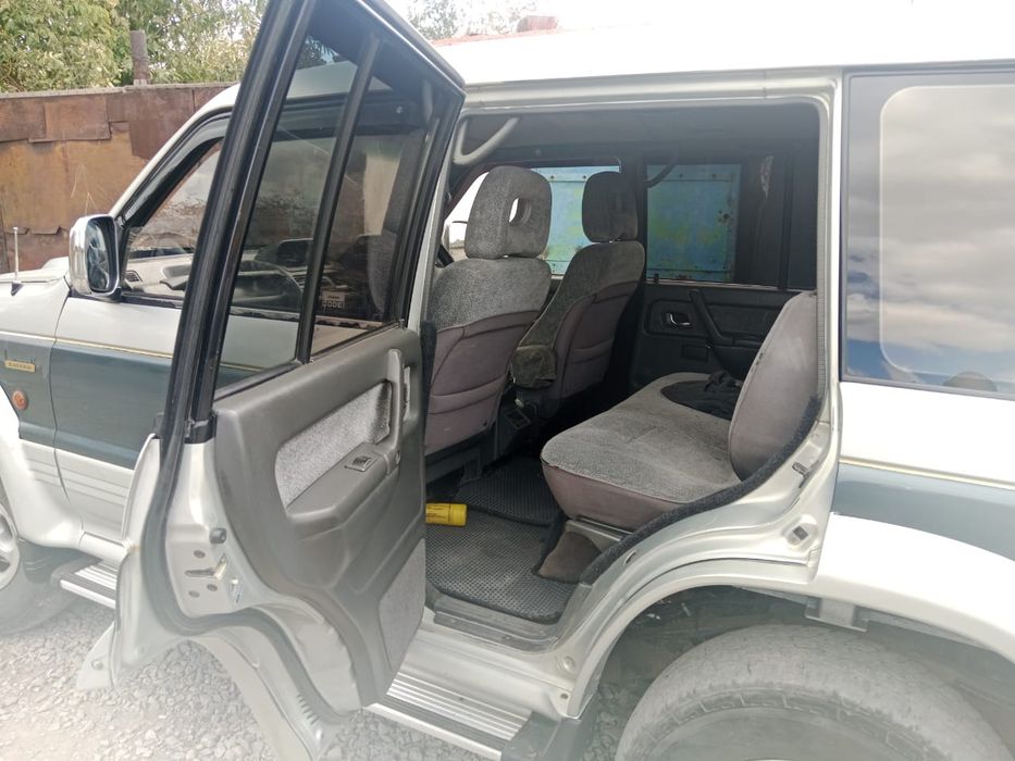 Продам Mitsubishi Pajero 2