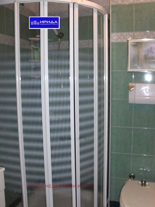 Двустаен апартамент в кв. Оборище