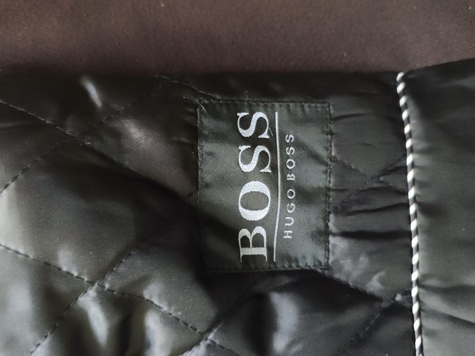 Продам пальто Hugo boss