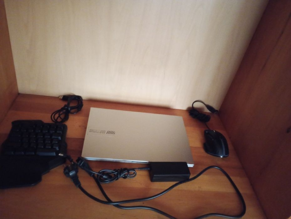 Laptop Asus vivoobok 14