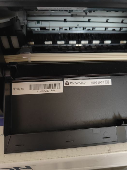 Продам цветной принтер Epson 3251
