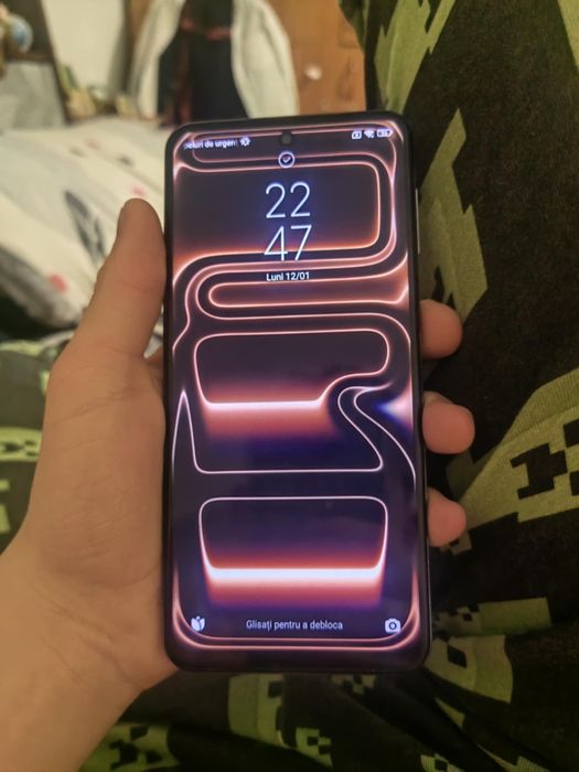 Dau telefoane la schimb