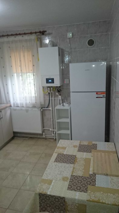 P.F.-Inchiriez Apartament 2 Camere SD. Conf.1 Etaj 1 Tatarasi-Flora