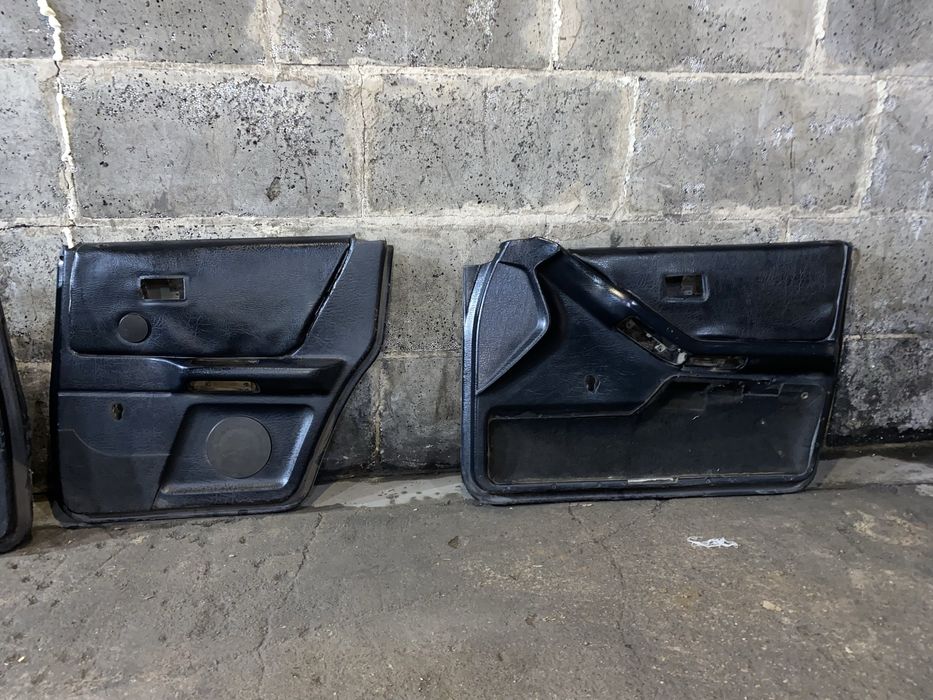 Продам дверные  карты ауди 80 б4