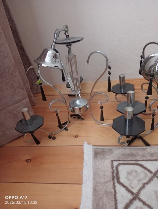 Продам б/у люстры