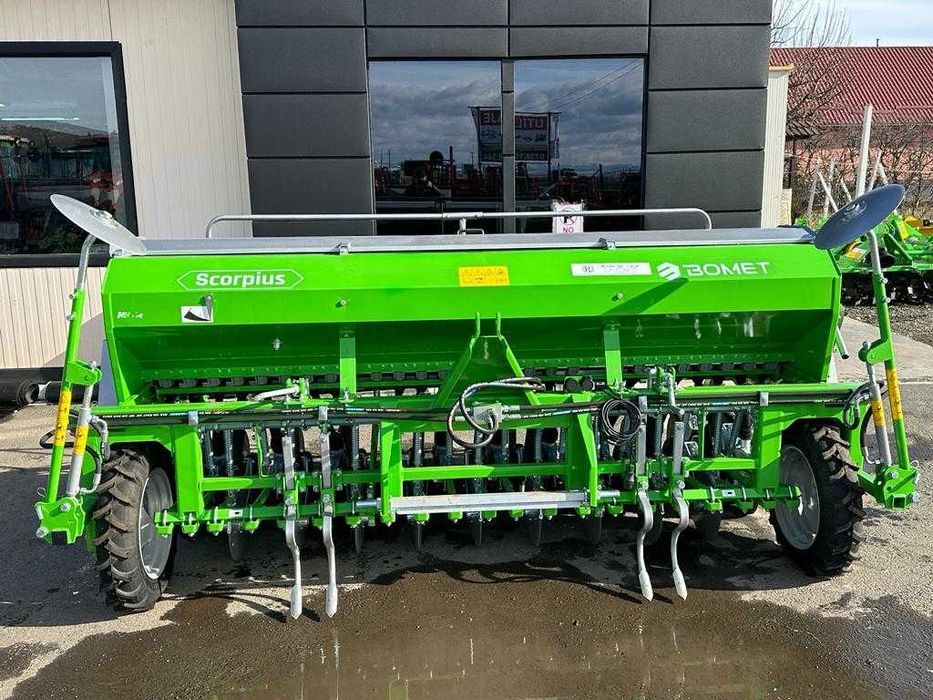 Semanatoare paioase universala cu  disc dublu si roti tasare