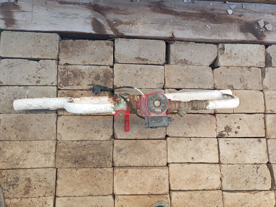 Продам насос отопления