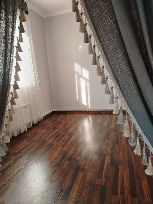 Ховли сотилади Околтинда Муканна кучаси 3,5 сутих