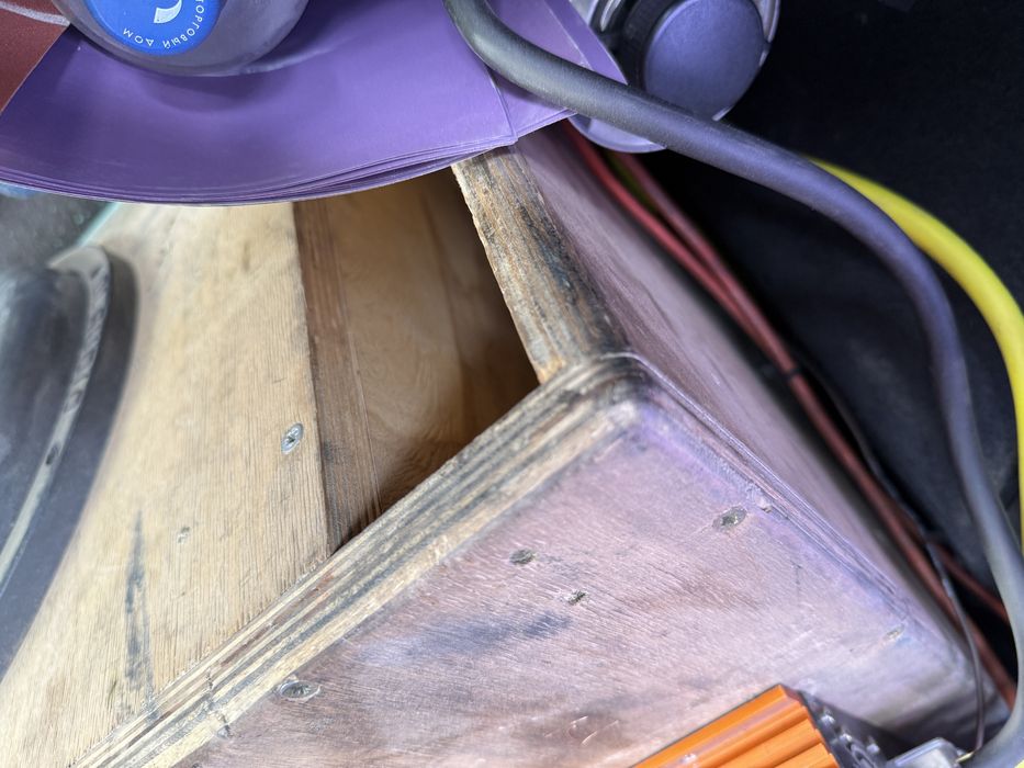 Продам самбуфер 12