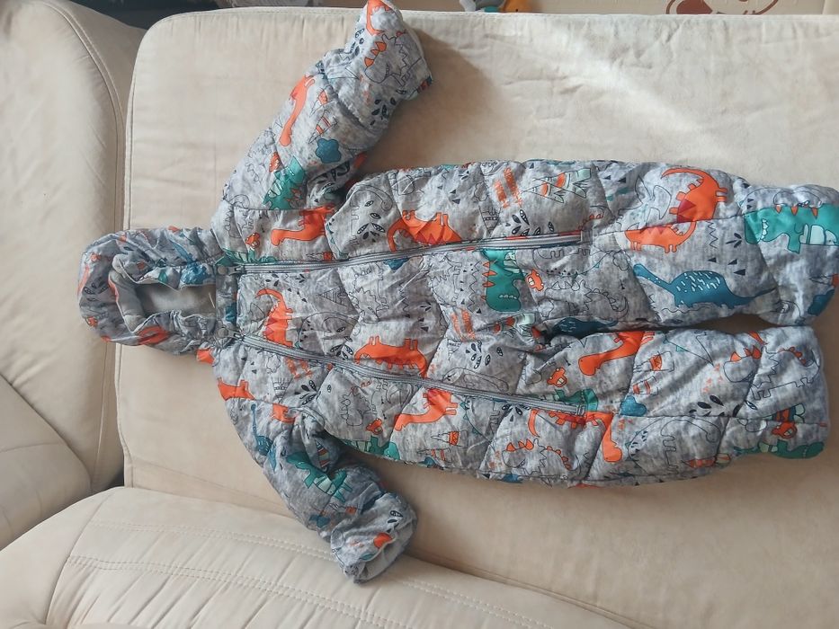 Продам детский комбинезон