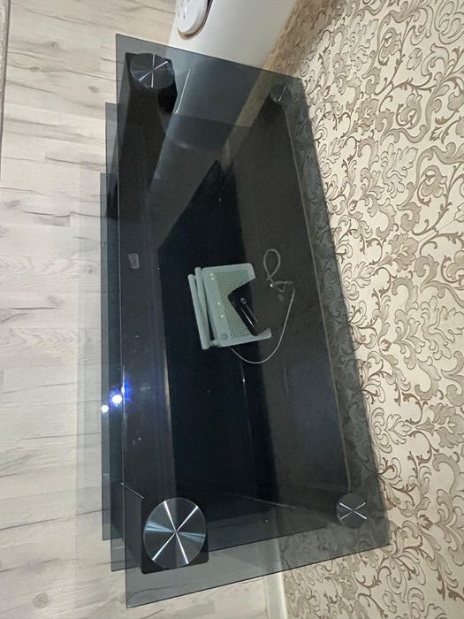 Продам тумбу под телевизор