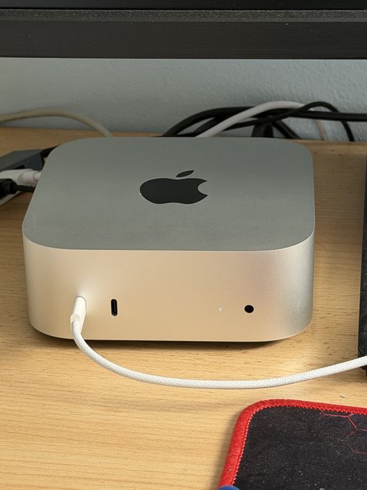 Mac mini M4 16gb RAM 256 GB stocare