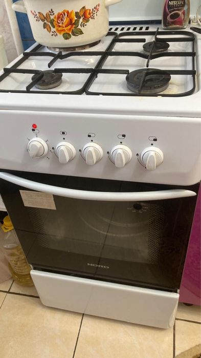 Продам газовую плиту